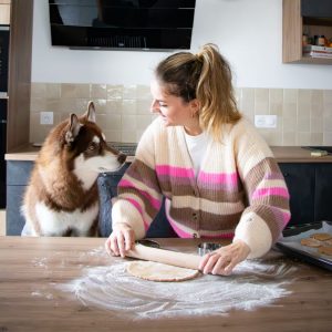 Banane et beurre de cacahuète pour recette de friandises maison pour chien.
